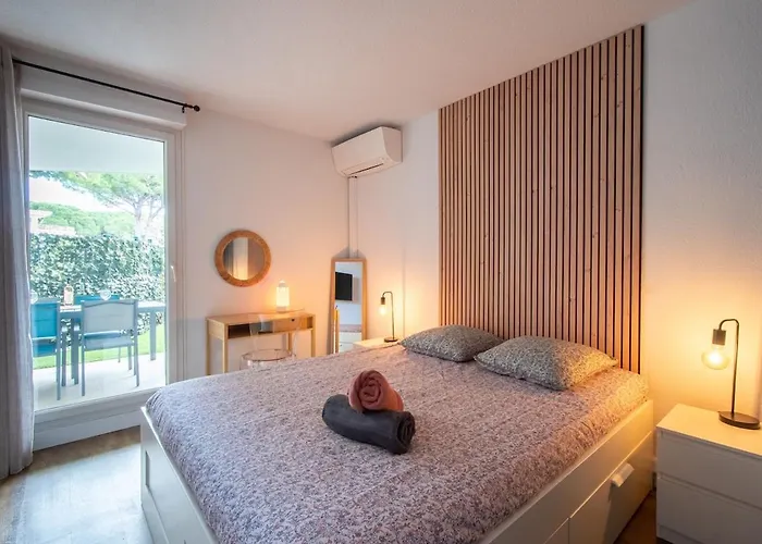 Golf & Ponant Grand 70m2 Clim Box Velos, Calme * La Grande-Motte